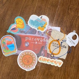 2 pura vida bracelets